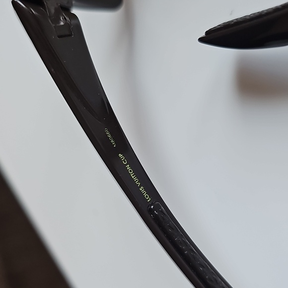 Louis Vuitton - RARE Sunglasses - Picture 7 of 14